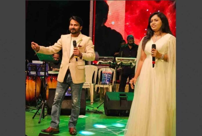 Amit Sinha enthralled the audience in the musical evening dedicated to Kishore Kumar