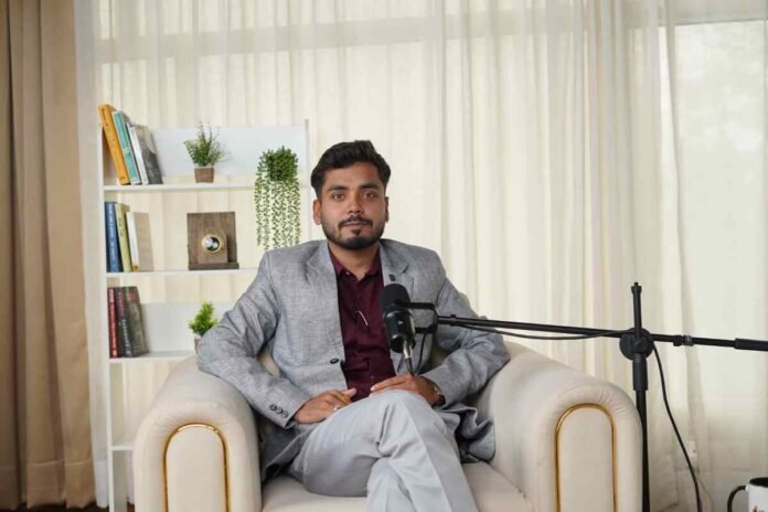 Siddharth Soni, Cureva Lifesciences founder, Indian healthcare entrepreneurs, pharma startup India, Siddharth Soni Pendra, young Indian entrepreneurs